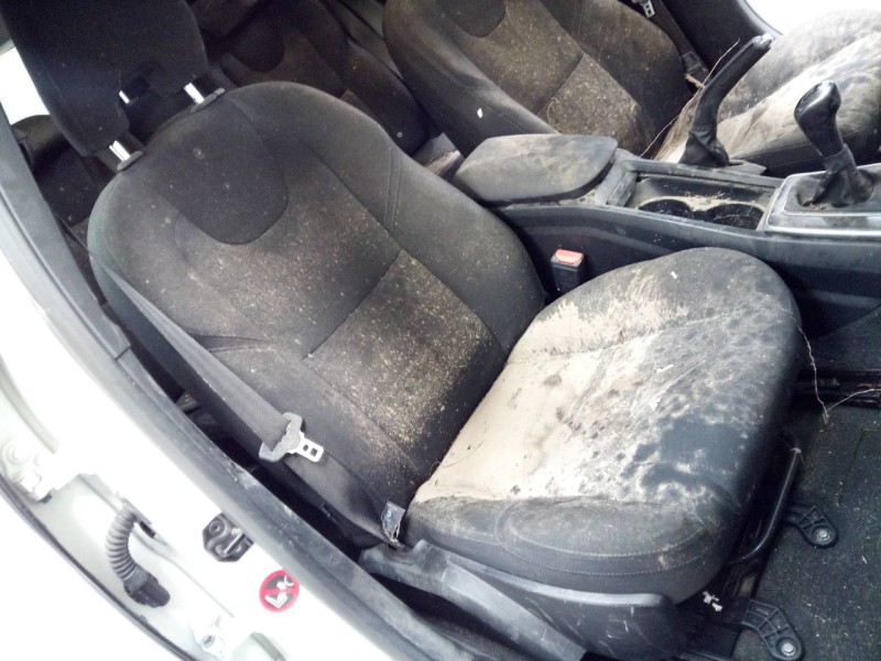 volvo v40 del año 2013