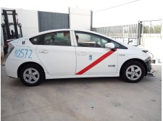 TOYOTA PRIUS (NHW30)