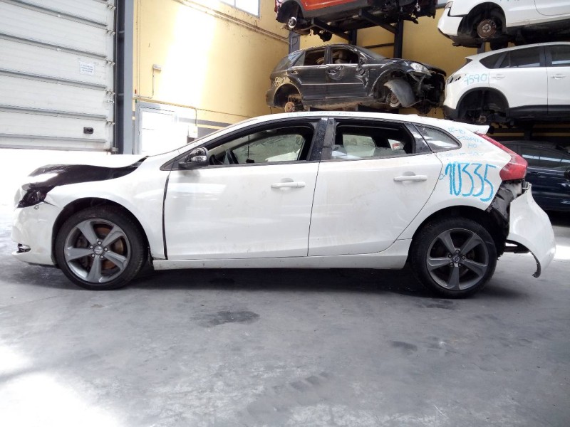 volvo v40 del año 2013