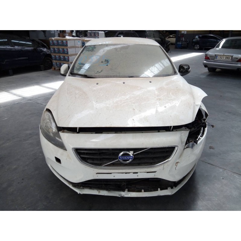 volvo v40 del año 2013