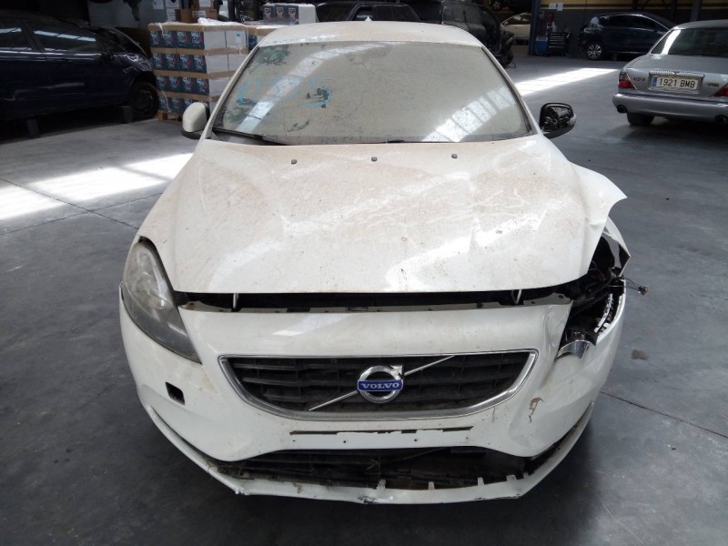 volvo v40 del año 2013