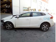 volvo v40 del año 2016
