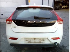 volvo v40 del año 2016 2