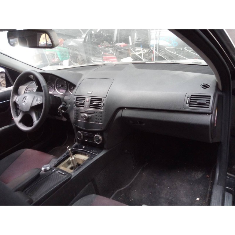 mercedes-benz clase c (w204) berlina del año 2009