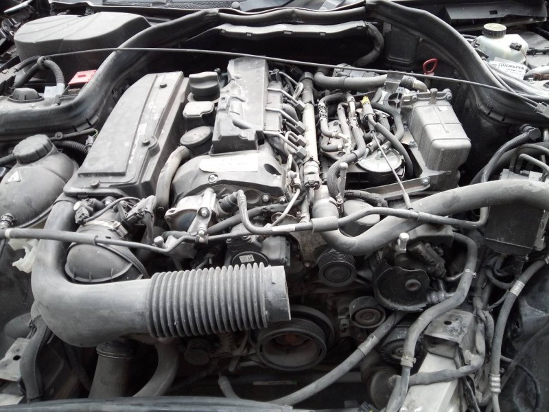 mercedes-benz clase c (w204) berlina del año 2009