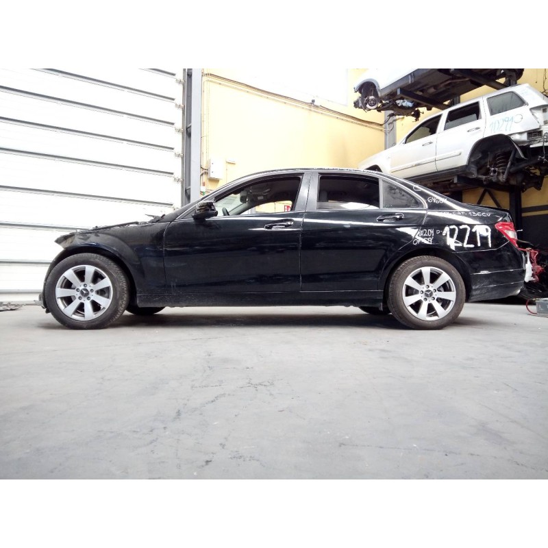 mercedes-benz clase c (w204) berlina del año 2009