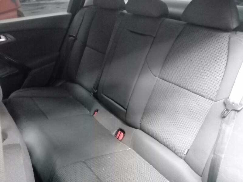 peugeot 508 del año 2012