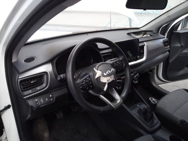 kia stonic (ybcuv) del año 2022