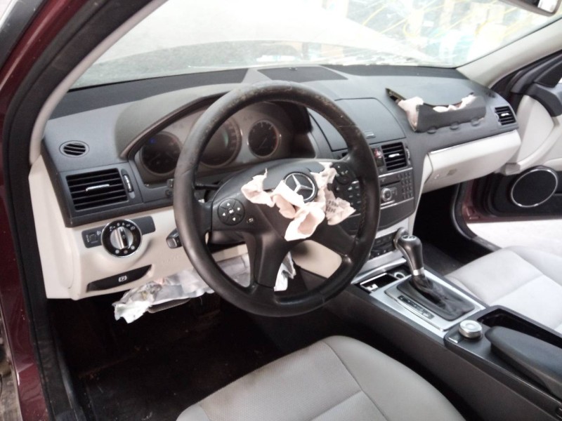 mercedes-benz clase c (w204) berlina del año 2018