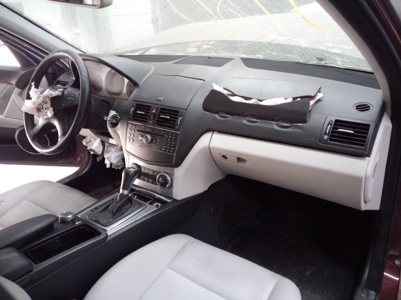 mercedes-benz clase c (w204) berlina del año 2018