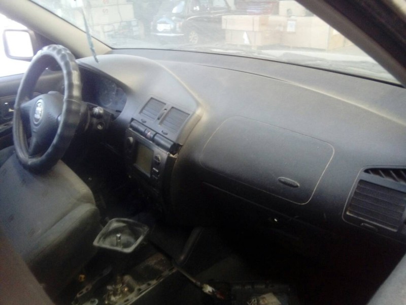 seat cordoba berlina (6k2) del año 2001