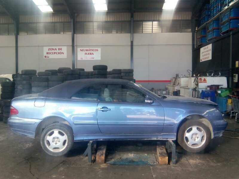 mercedes-benz clase clk (w208) cabrio del año 2000