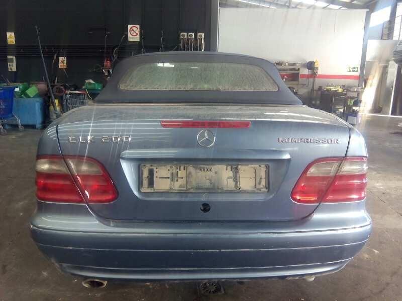 mercedes-benz clase clk (w208) cabrio del año 2000