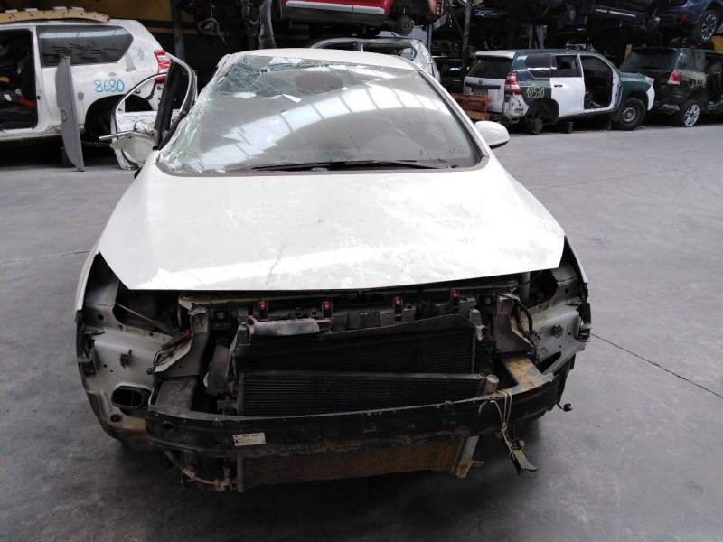 opel astra j lim. del año 2011