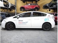 TOYOTA PRIUS (NHW30)