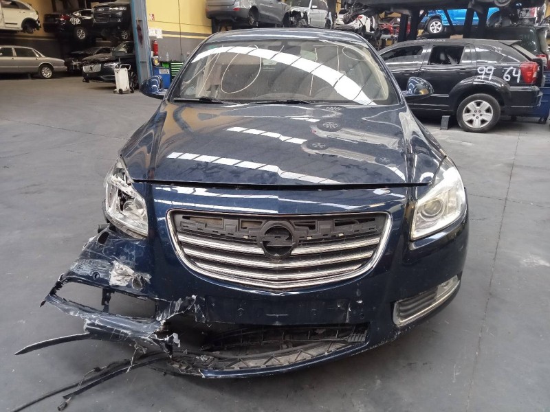 opel insignia berlina del año 2012