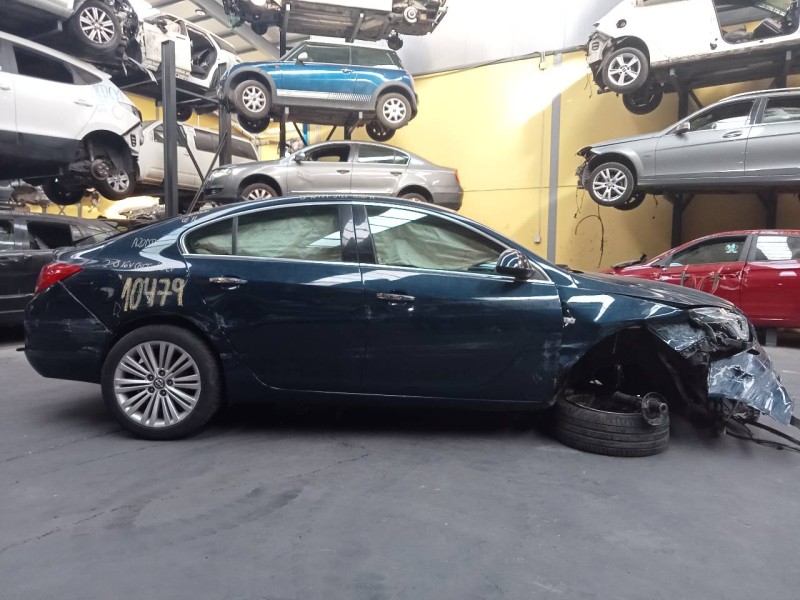 opel insignia berlina del año 2012