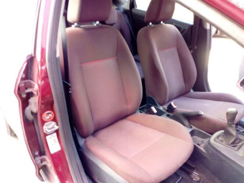 ford fiesta (cb1) del año 2010