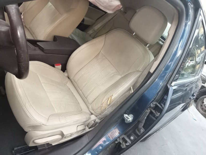 opel insignia berlina del año 2012