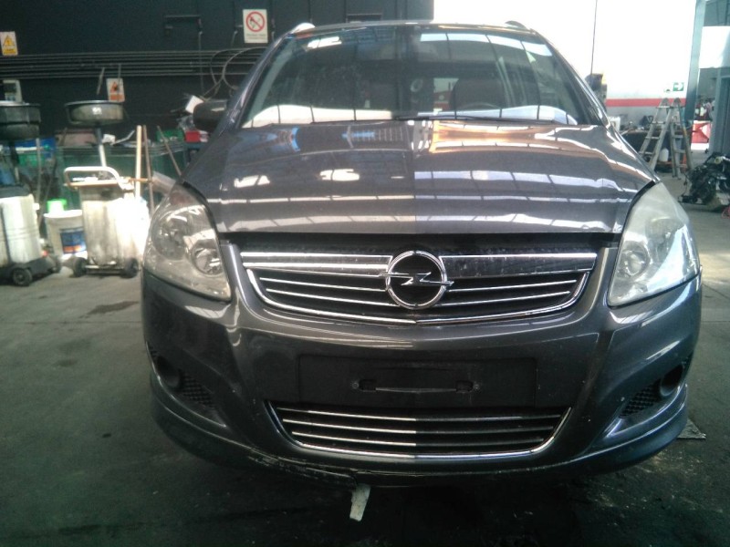 opel zafira b del año 2009