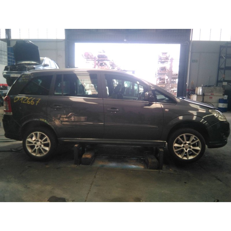 opel zafira b del año 2009