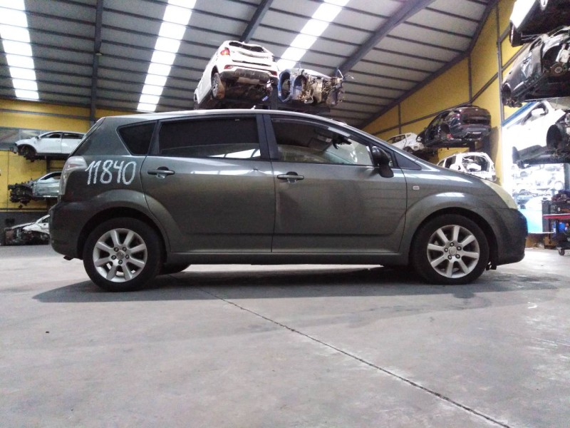 toyota corolla verso (r1) del año 2007