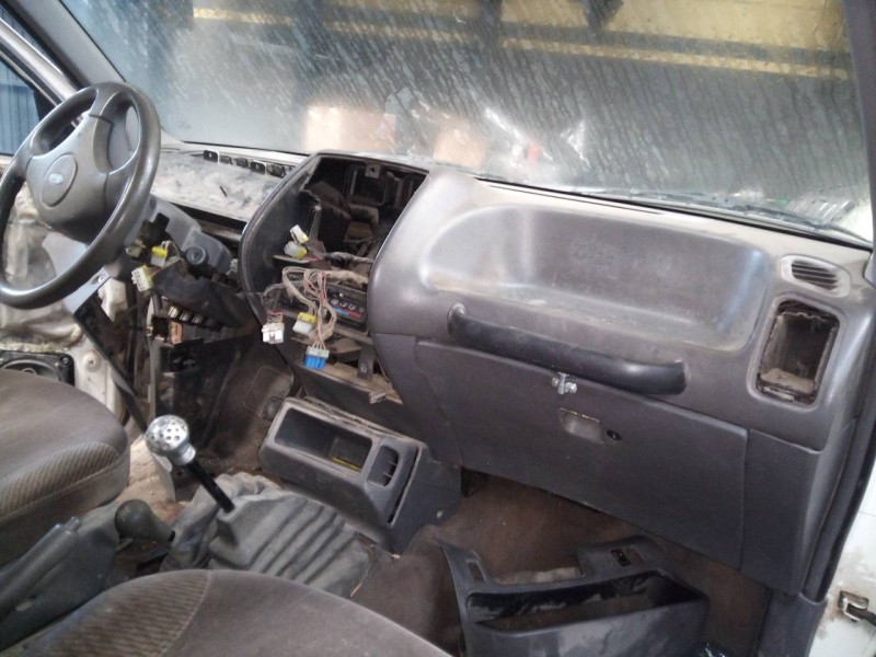 ford maverick (ml) del año 1993