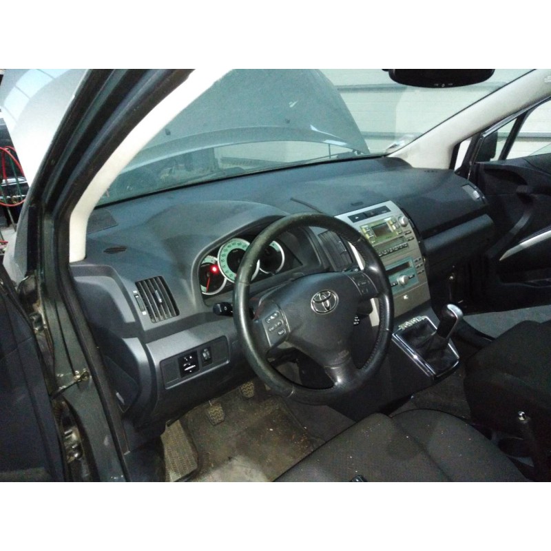 toyota corolla verso (r1) del año 2007