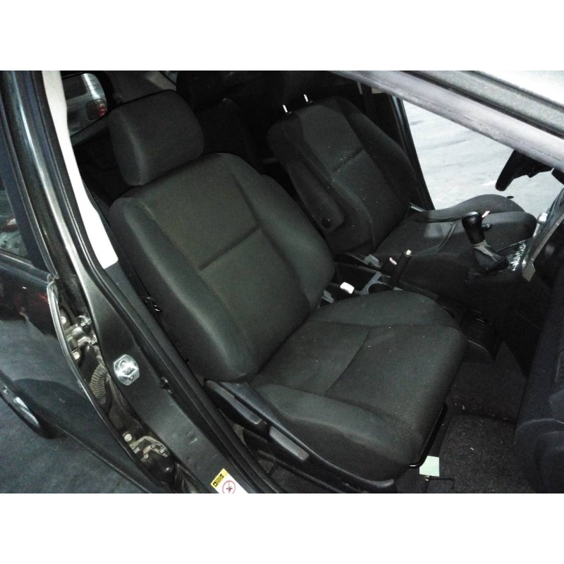 toyota corolla verso (r1) del año 2007