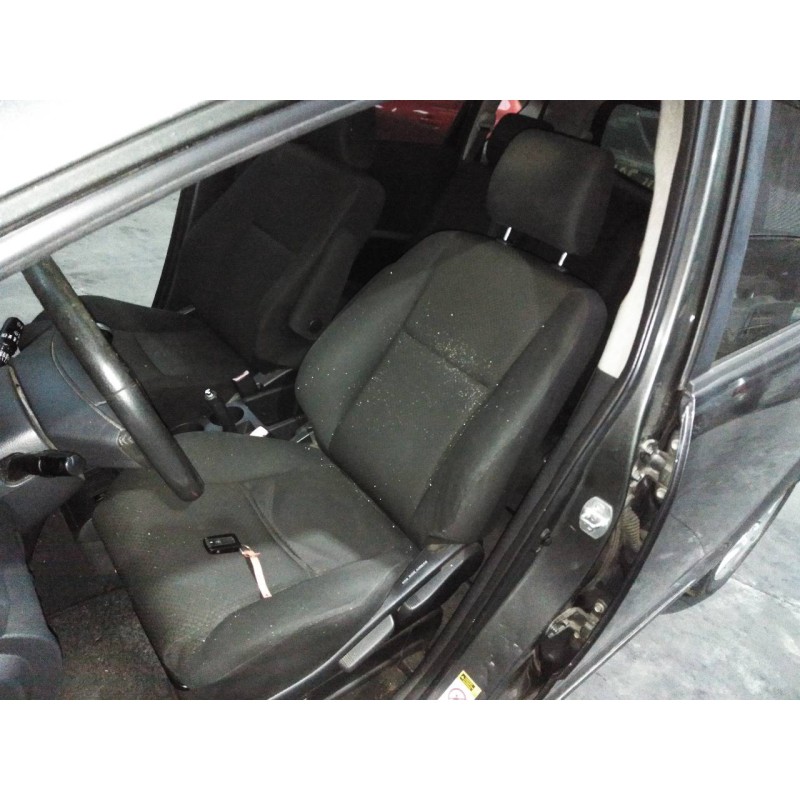 toyota corolla verso (r1) del año 2007