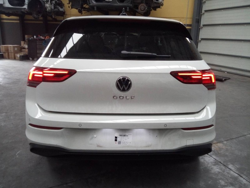 volkswagen golf viii lim. (cd1) del año 2023