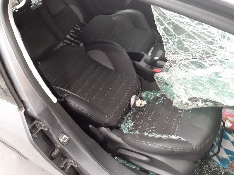 peugeot 2008 (--.2013) del año 2017