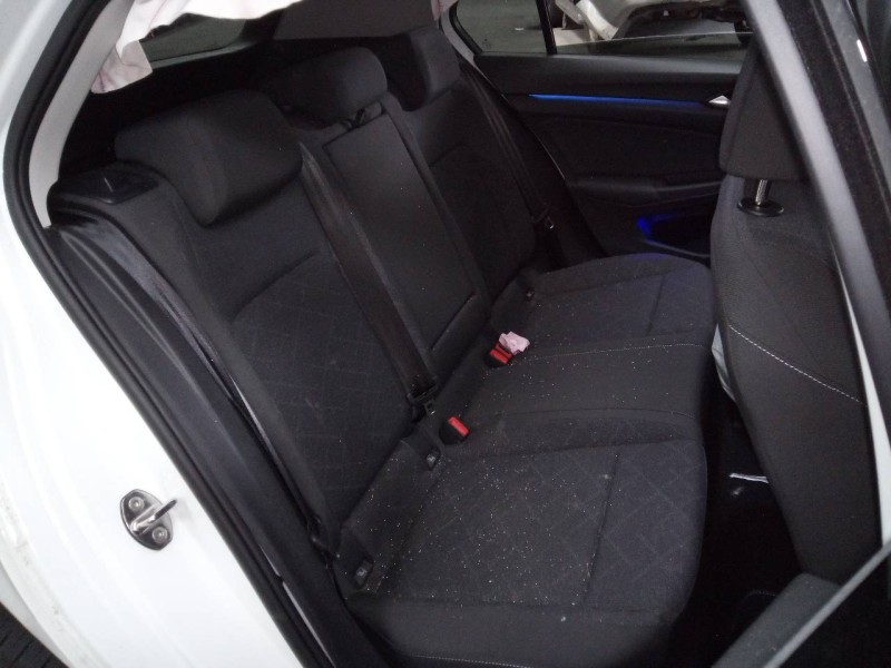 volkswagen golf viii lim. (cd1) del año 2023