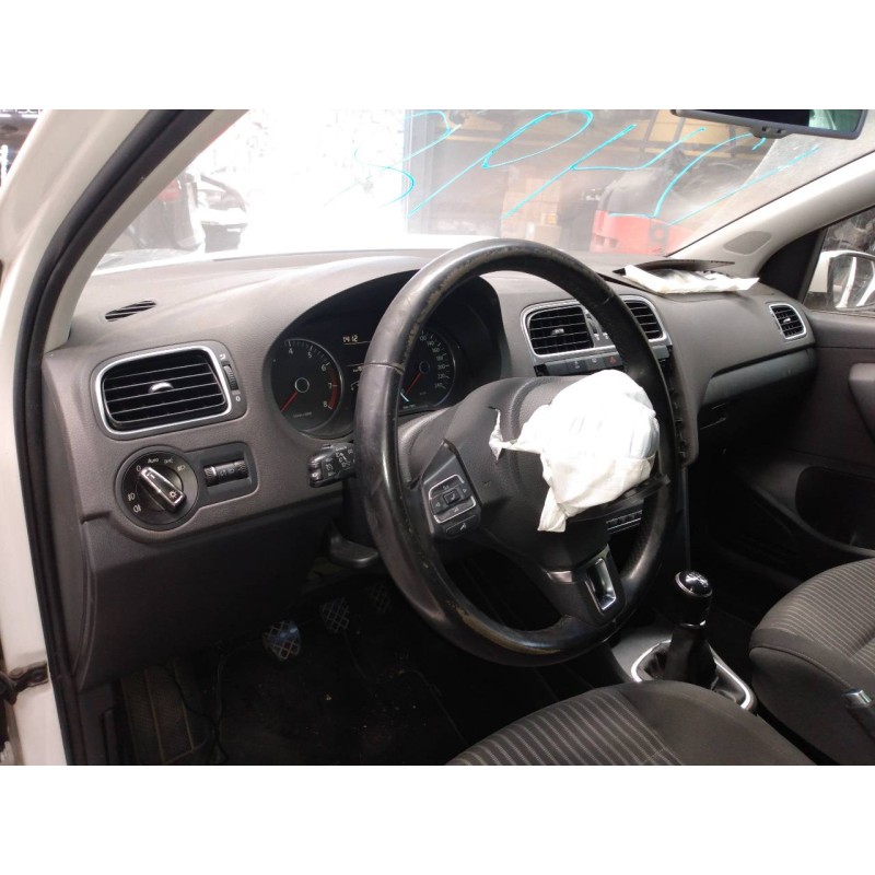 volkswagen polo (6r1) del año 2012