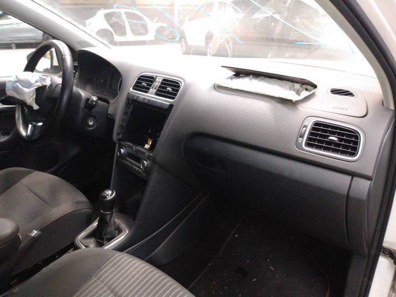 volkswagen polo (6r1) del año 2012