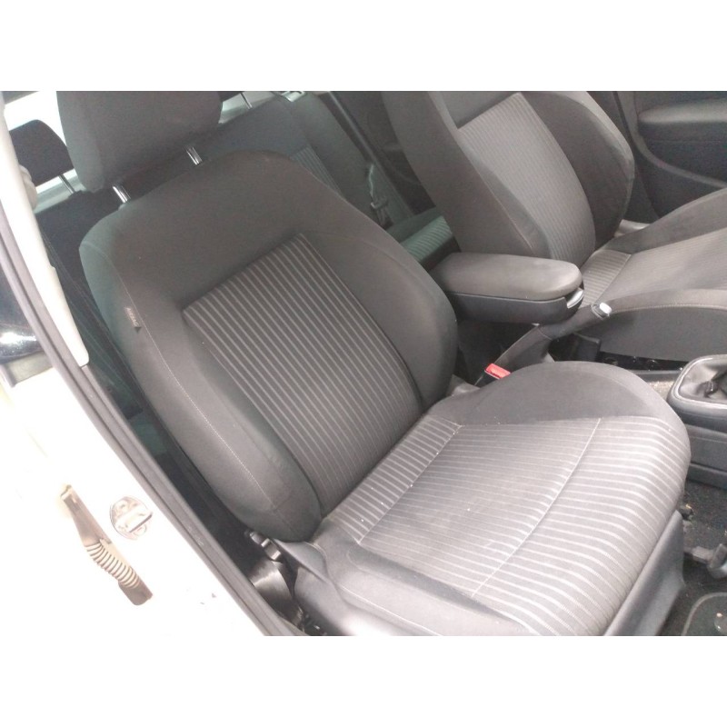 volkswagen polo (6r1) del año 2012