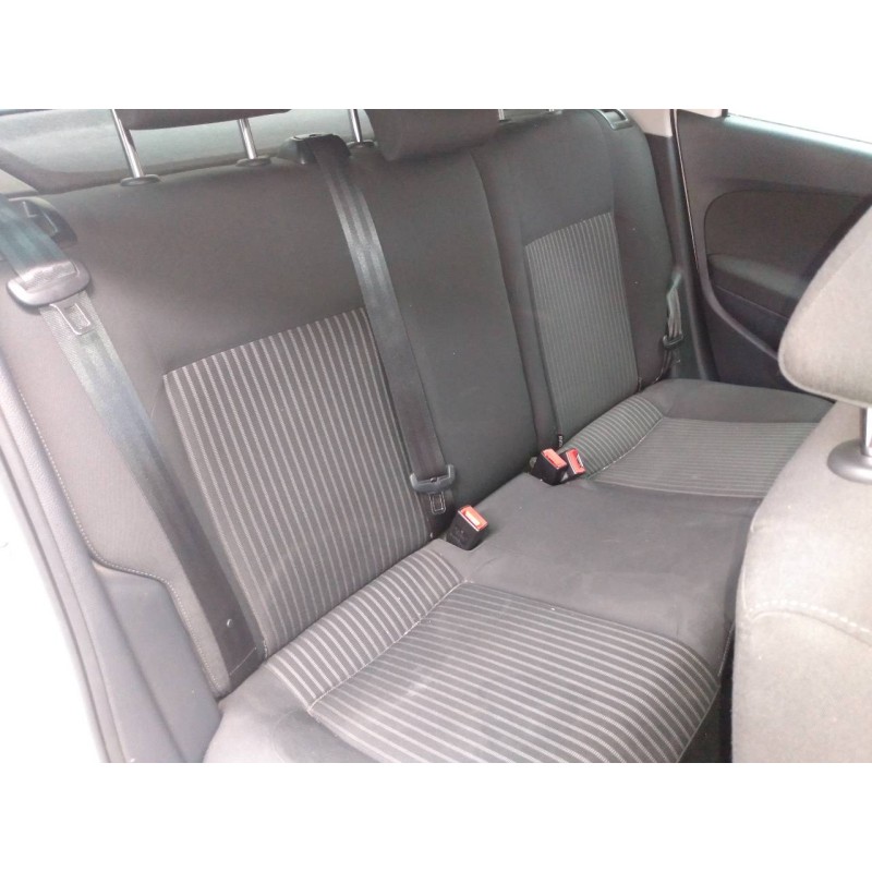 volkswagen polo (6r1) del año 2012