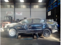 VOLKSWAGEN PASSAT BERLINA (3C2)