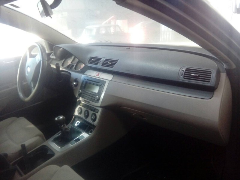 volkswagen passat berlina (3c2) del año 2006