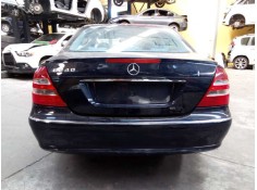 mercedes-benz clase e (w211) berlina del año 2004 2