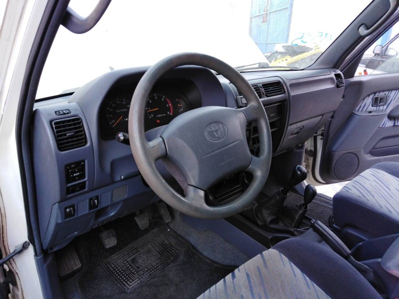 toyota land cruiser (j9) del año 1998