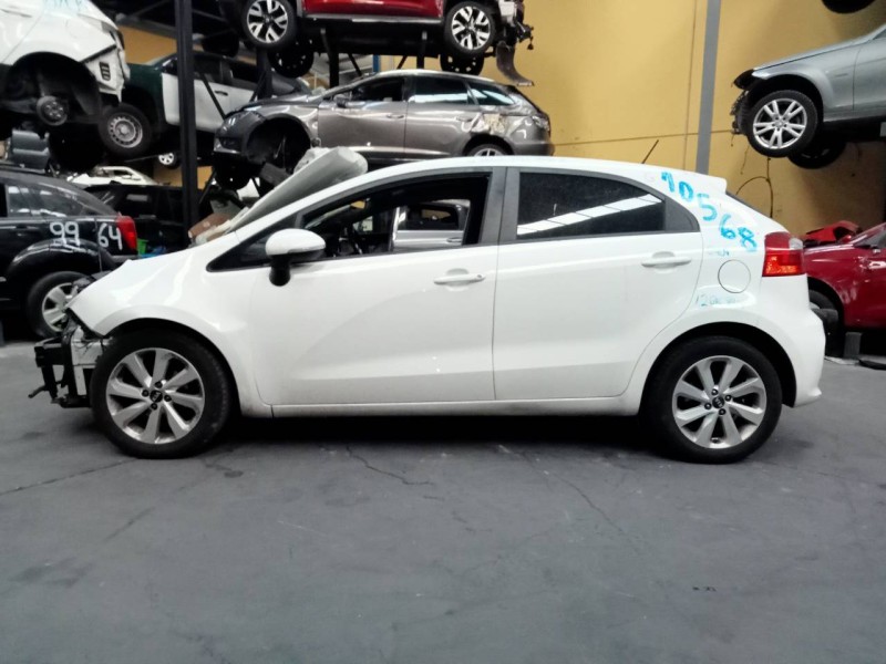 kia rio del año 2016