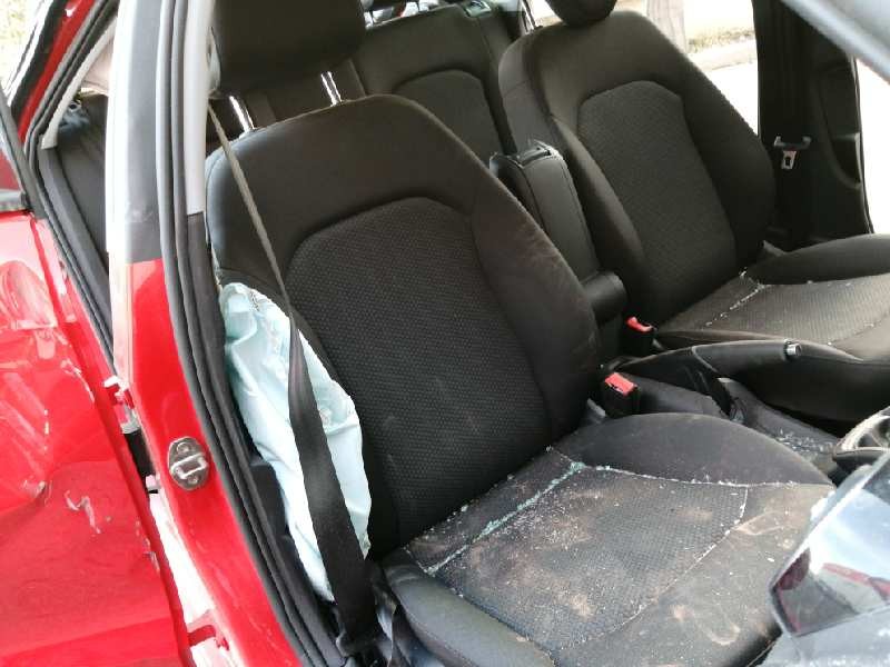 audi a1 sportback (8xf) del año 2015