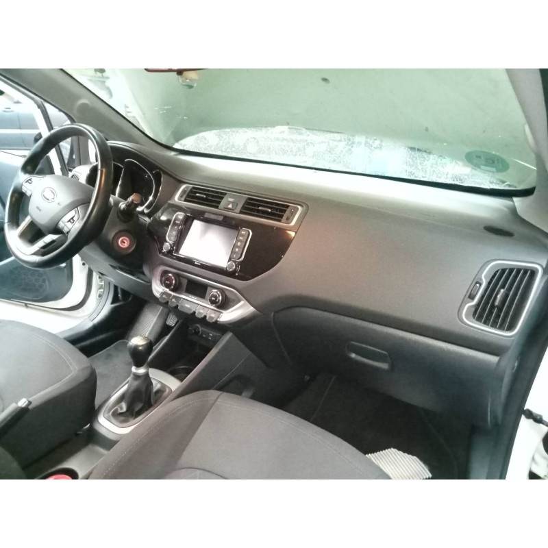 kia rio del año 2016