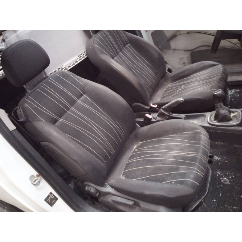 opel corsa d del año 2009