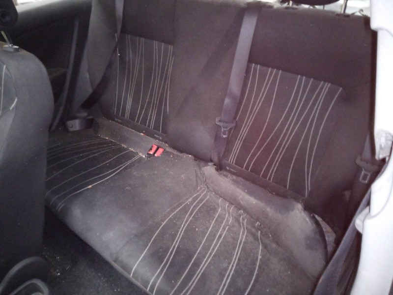 opel corsa d del año 2009