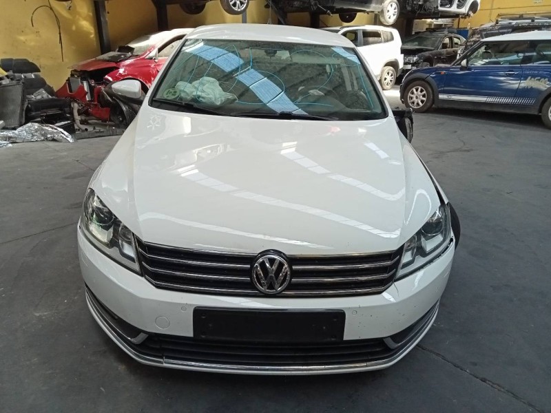 volkswagen passat lim. (362) del año 2014