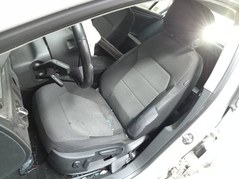 volkswagen passat lim. (362) del año 2014