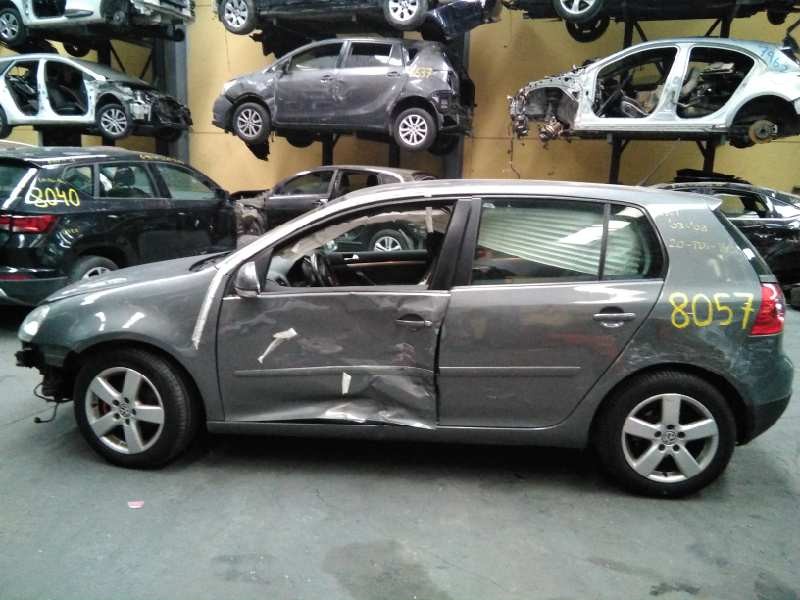 volkswagen golf v berlina (1k1) del año 2006