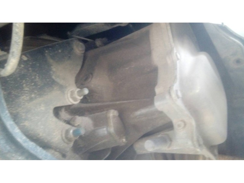 ford fiesta berlina del año 1996